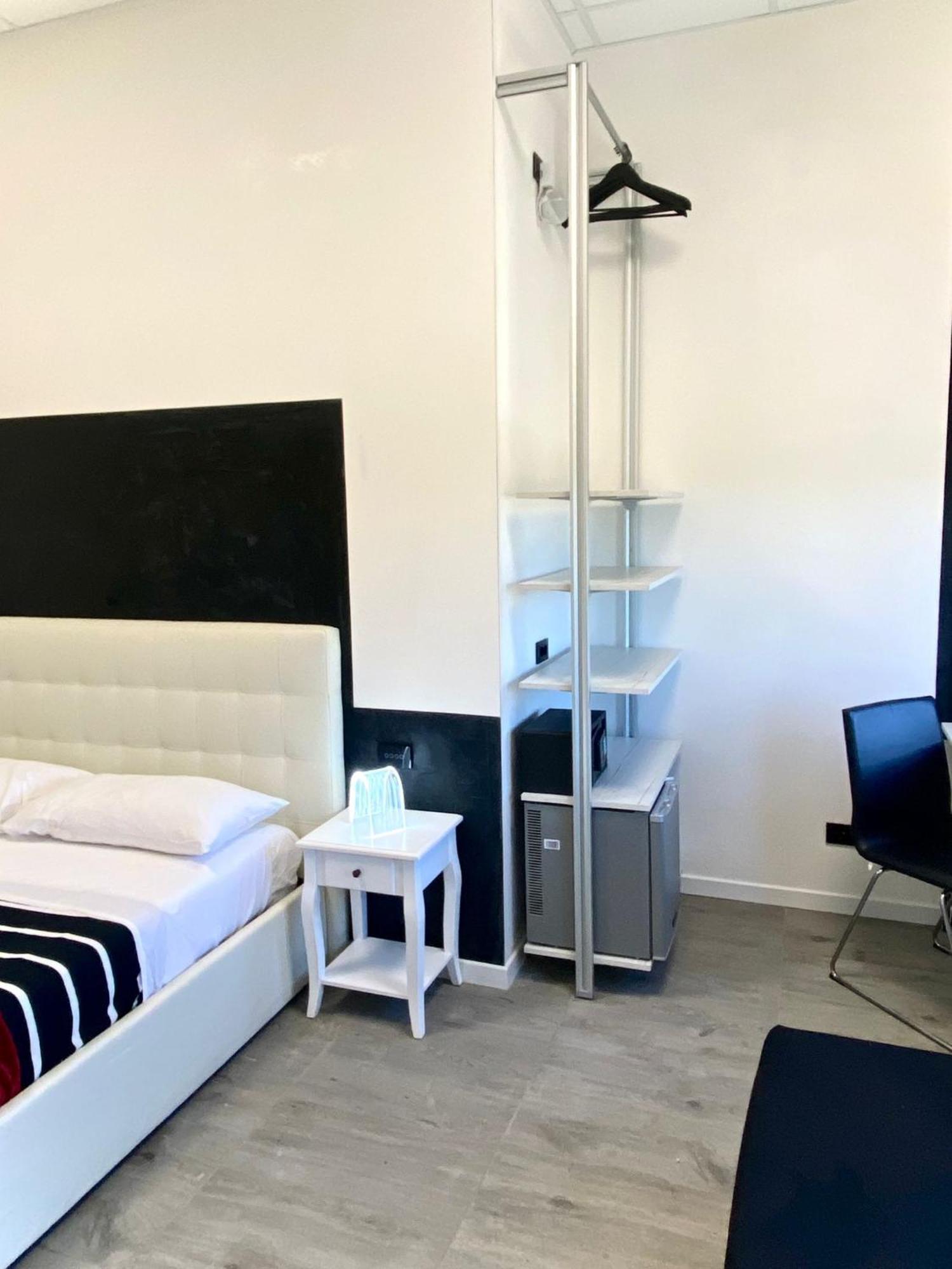 Hotel Tech Brembate Zewnętrze zdjęcie