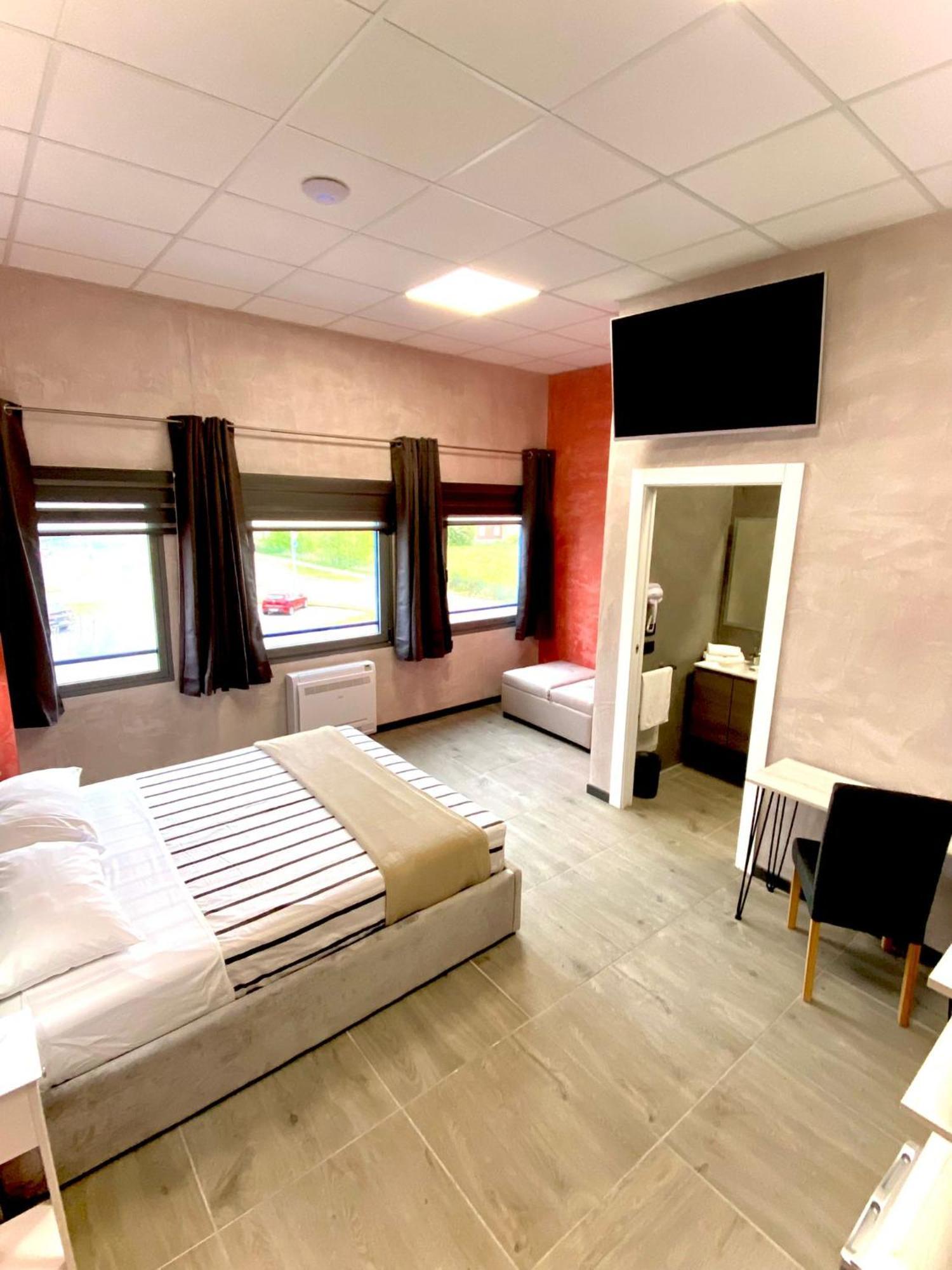 Hotel Tech Brembate Zewnętrze zdjęcie